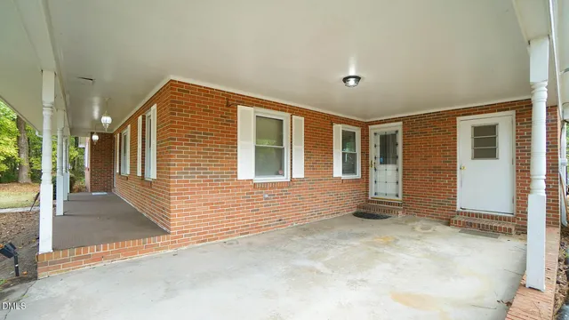 a view of an entryway of house