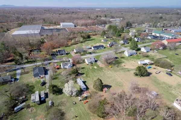$269,000 | 154 Lake Ct Avenue, Lynchburg, VA 24502