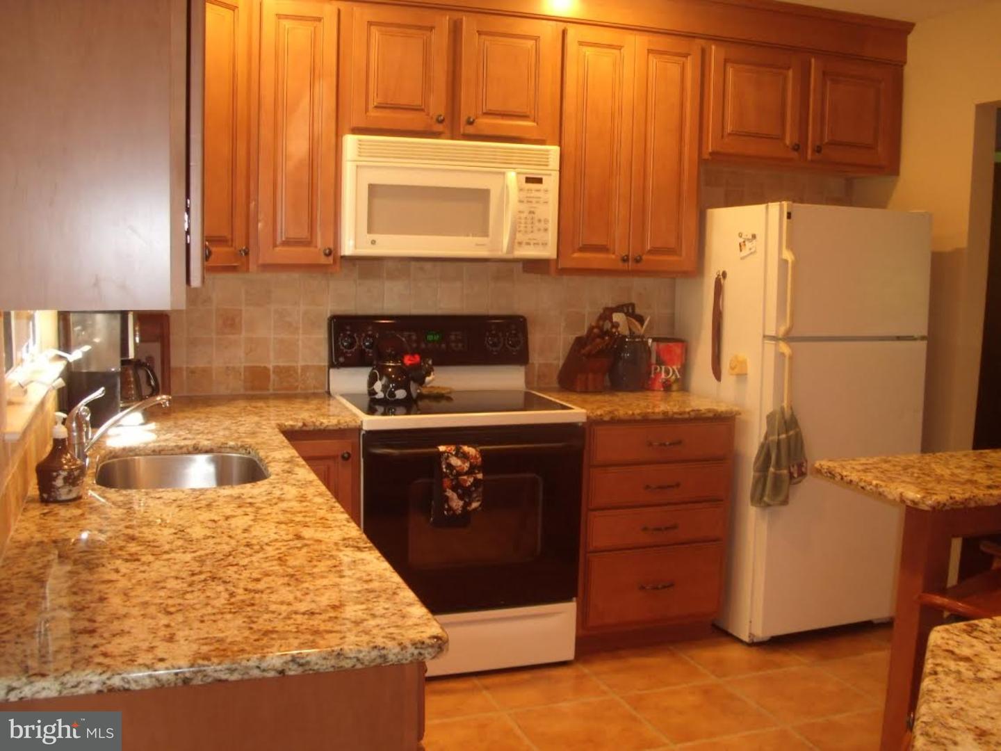615 Farnum Road Media, PA 19063 - Photo 9 of 17