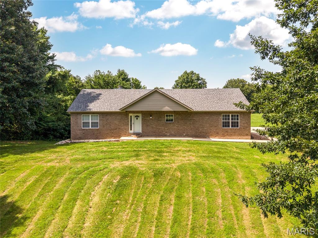 8125 East Mick Road Edwardsville, IL 62025 - Photo 7 of 44