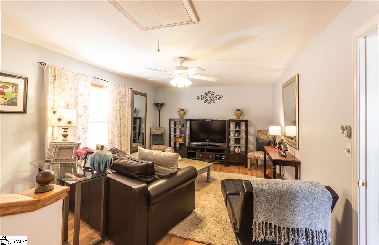 508 Garrett Street Fountain Inn, SC 29644 - Photo 4 of 14 Gallery Image 4