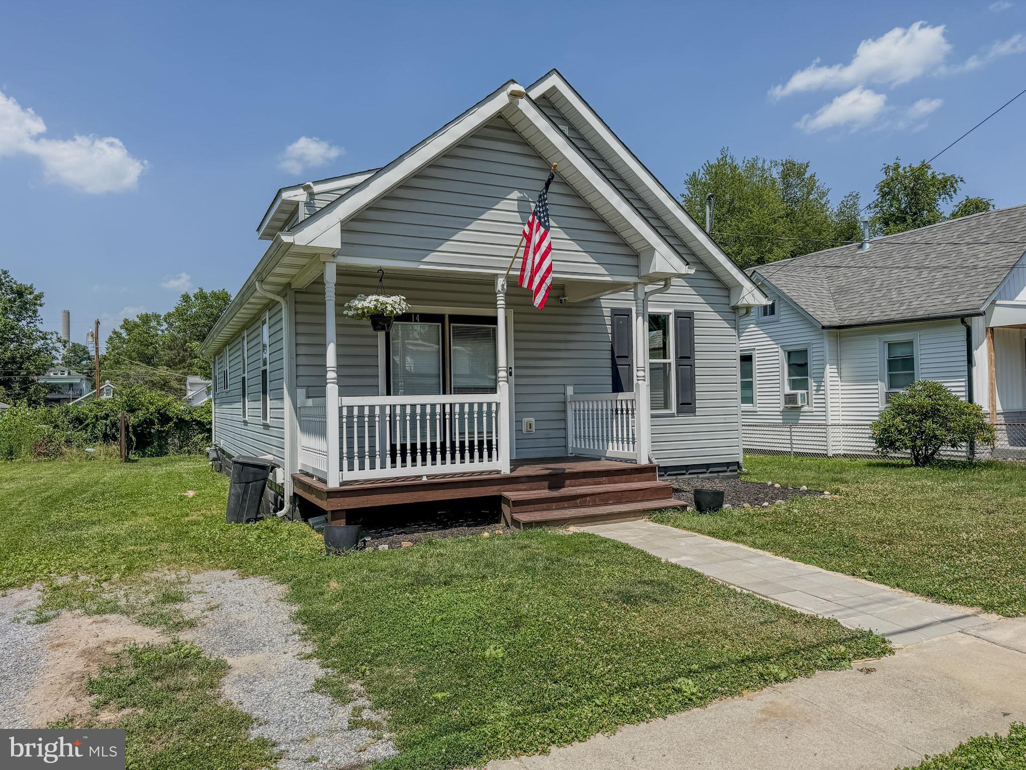 14 Broad Street Penns Grove, NJ 08069 - Photo 2 of 24