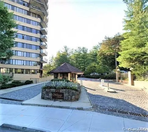 $3,100 | 25 Rockledge Avenue, Unit 301, White Plains, NY 10601