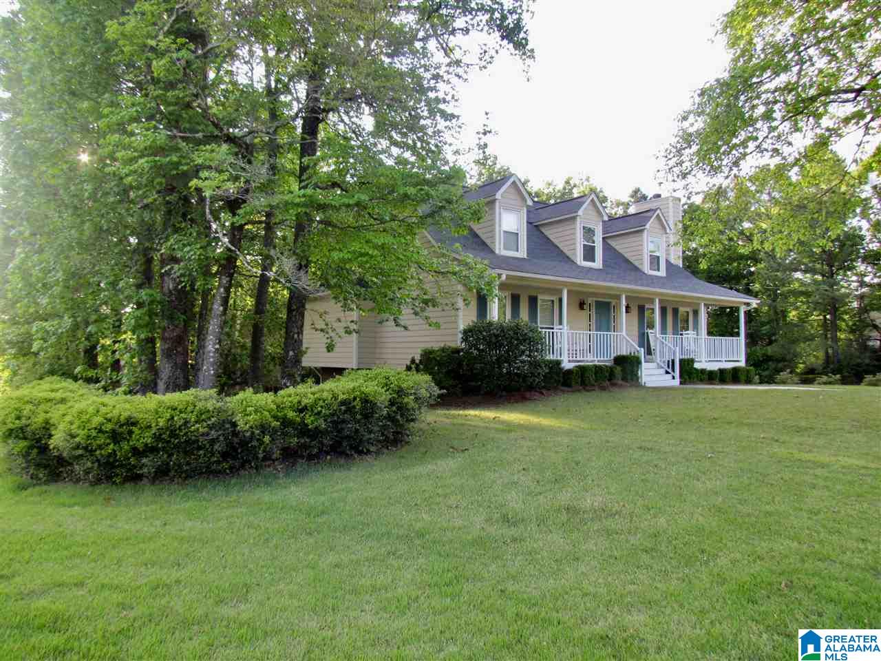 495 Raspberry Road Birmingham, AL 35244 - Photo 3 of 36