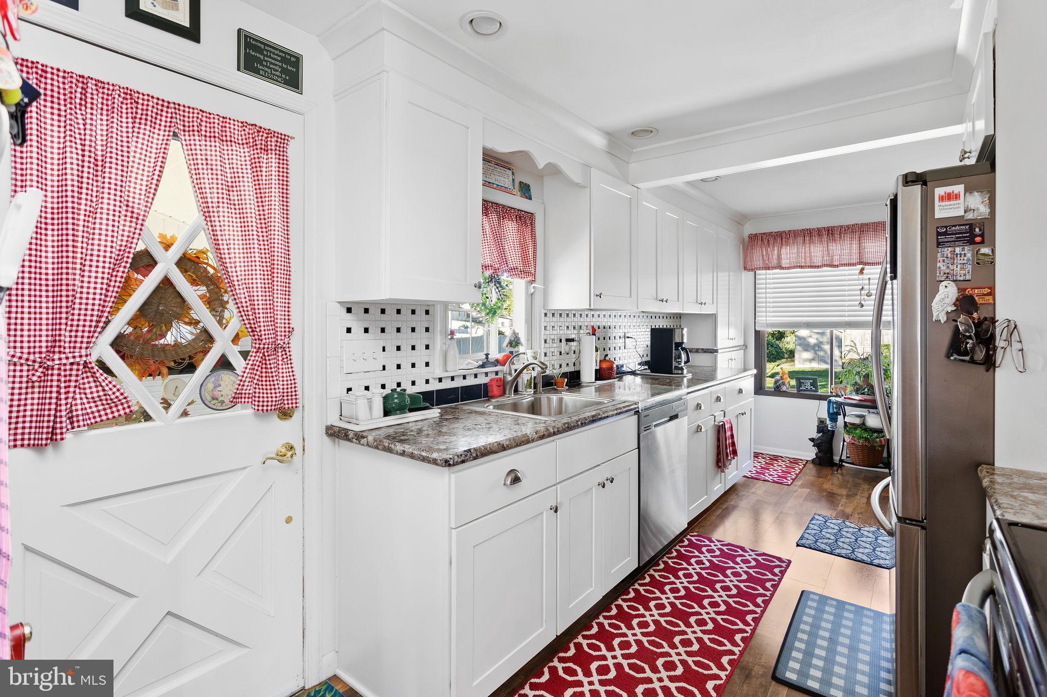 15 Ashwood Road Hamilton, NJ 08610 - Photo 11 of 29 Gallery Image 11
