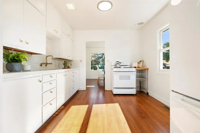 $2,300,000 | 636 Arden Drive, Encinitas, CA 92024