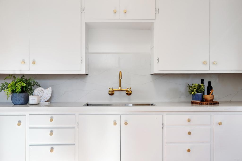 636 Arden Drive Encinitas, CA 92024 - Photo 8 of 24