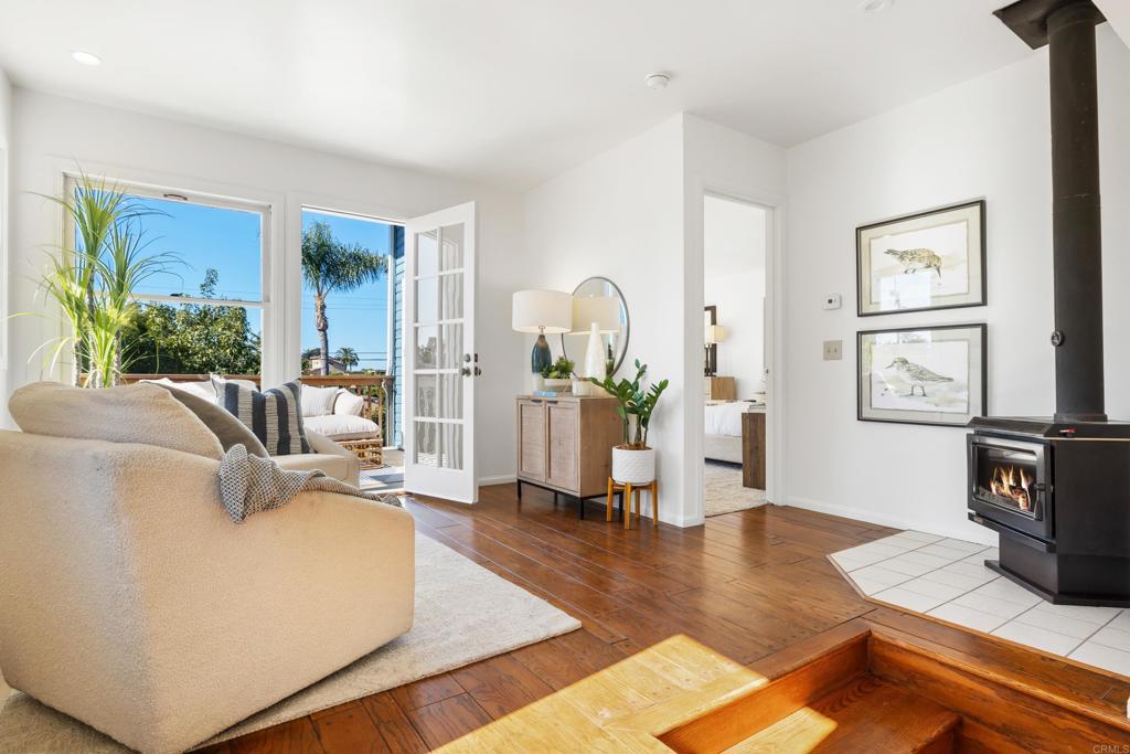 636 Arden Drive Encinitas, CA 92024 - Photo 10 of 24