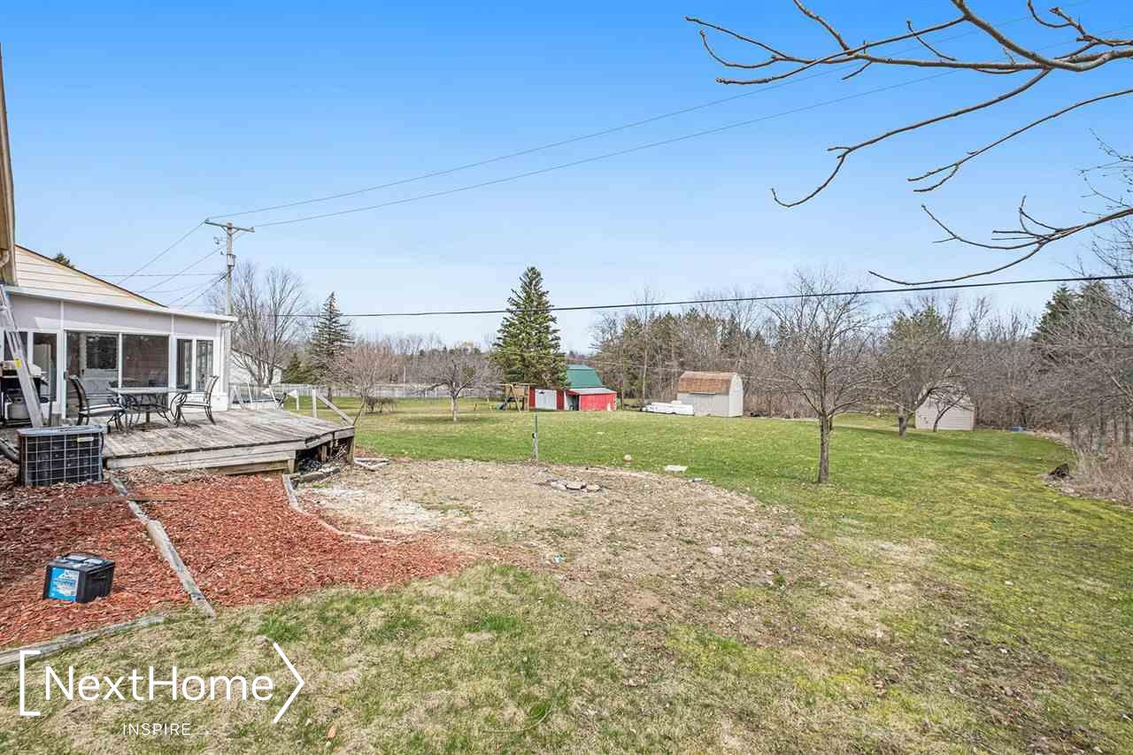 2402 North McKinley Road Flushing, MI 48433 - Photo 37 of 37 50070533-36.JPG