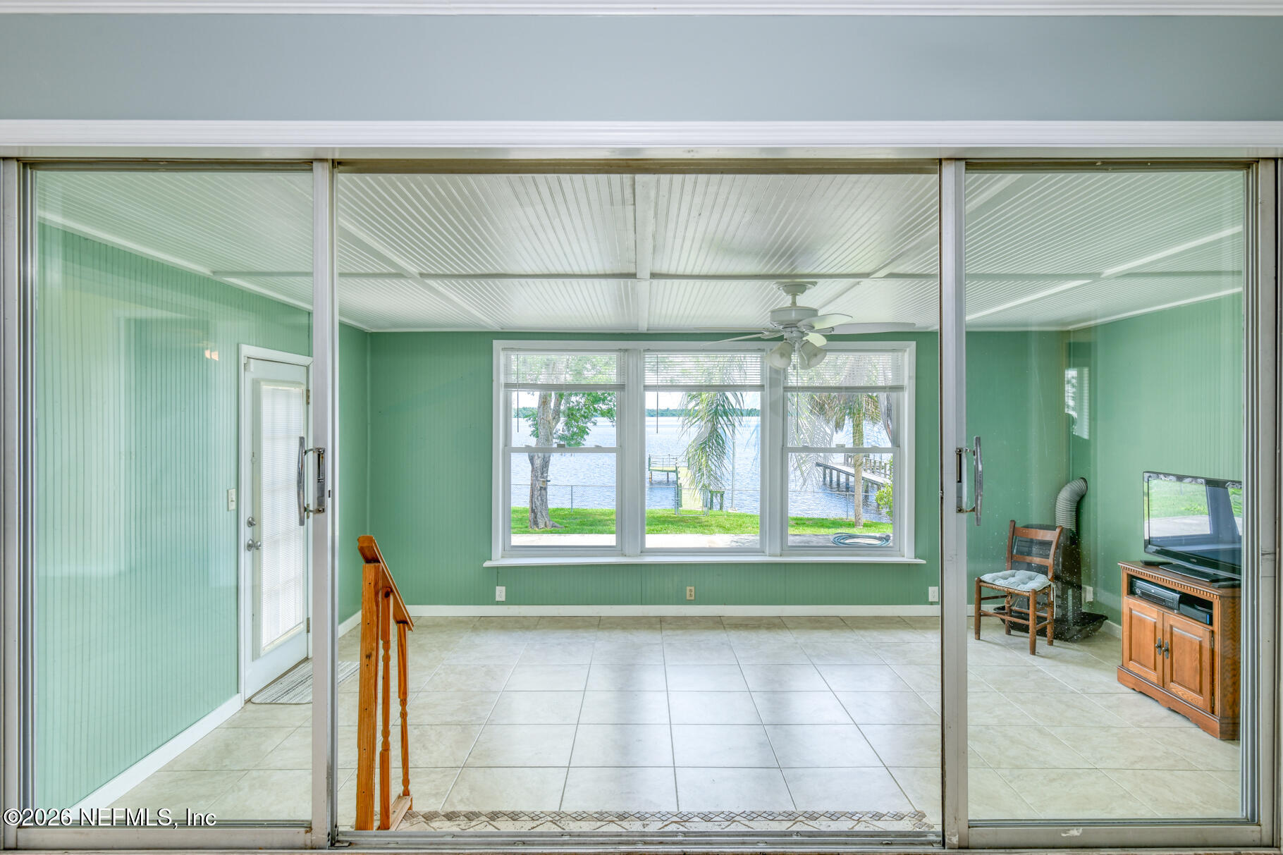 115 Sunset Point Road East Palatka, FL 32131 - Photo 22 of 64 Florida room