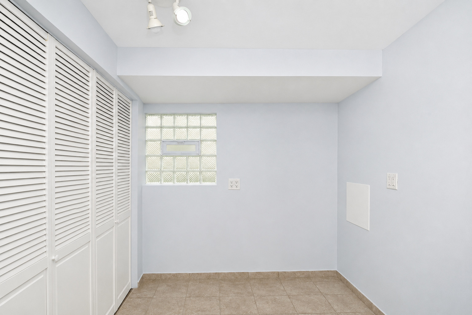 136 May Street Addison, IL 60101 - Photo 27 of 32 Gallery Image 27