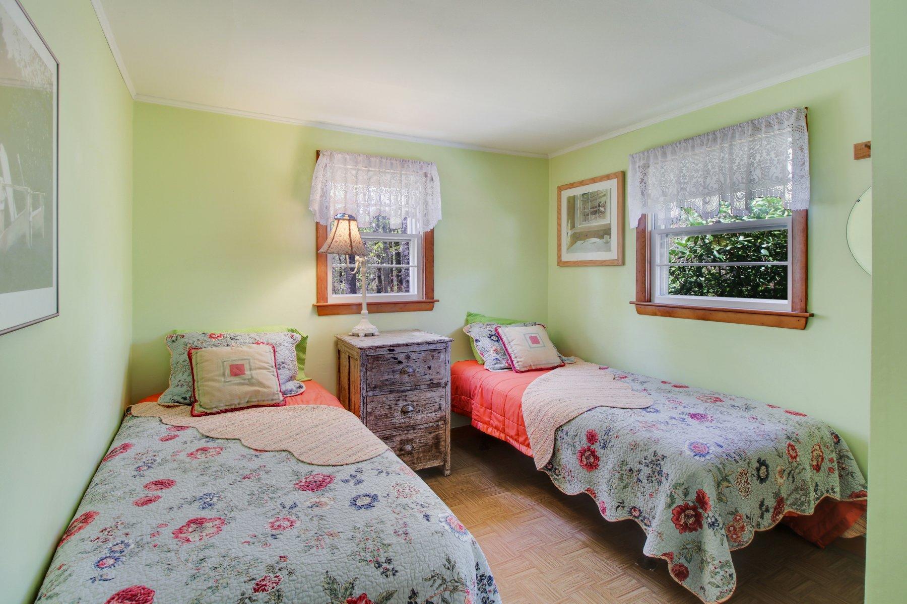 265 Oak Ridge Road Eastham, MA 02642 - Photo 22 of 35 img_9033-img_9035 copy