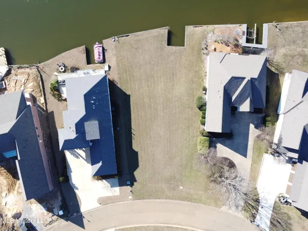 $205,000 | 211 Northshore Boulevard, Madison, MS 39110