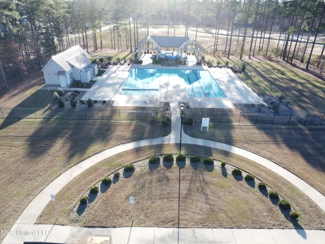 $205,000 | 211 Northshore Boulevard, Madison, MS 39110