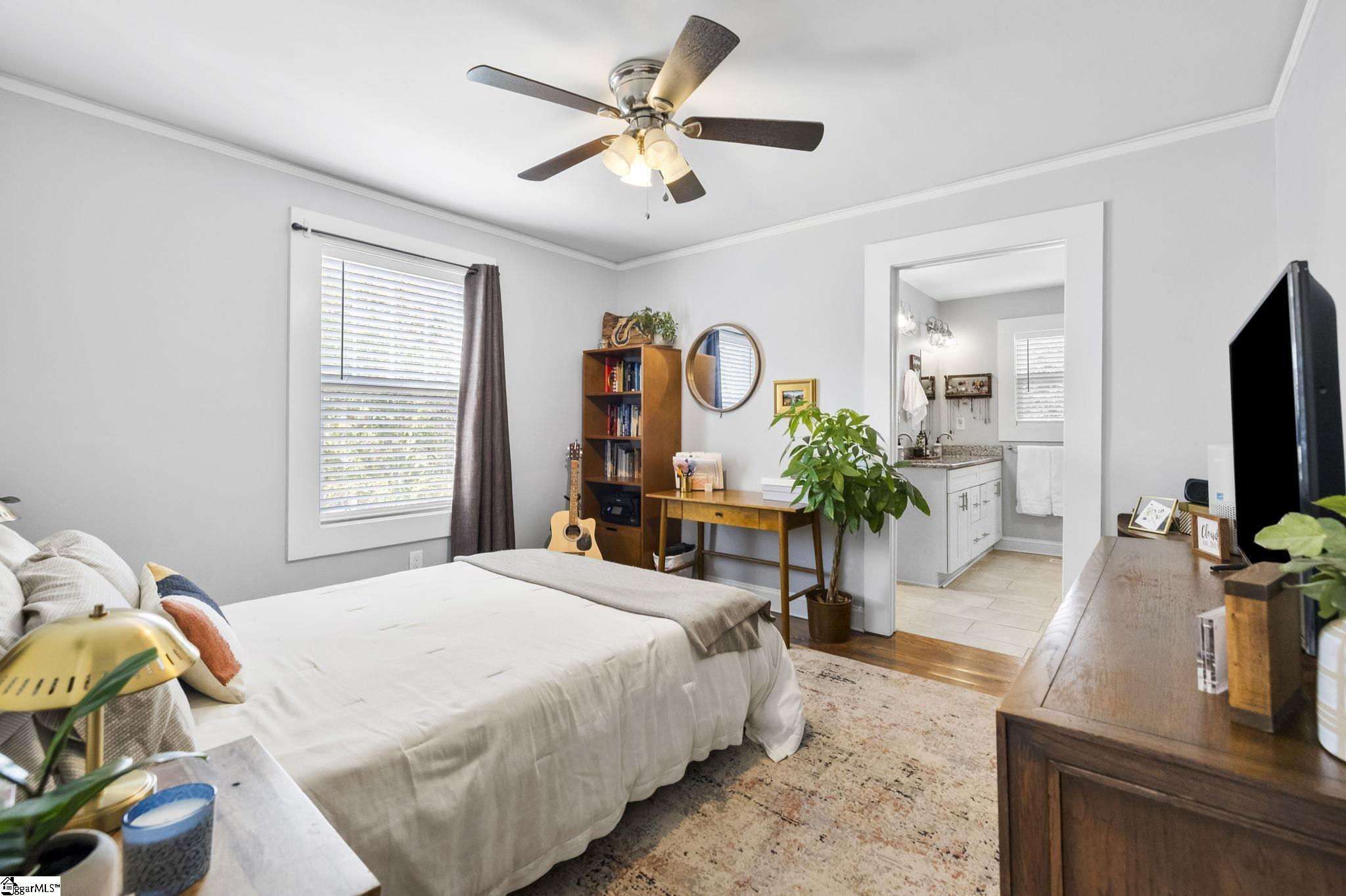 23 Charlotte Street Greenville, SC 29607 - Photo 11 of 34