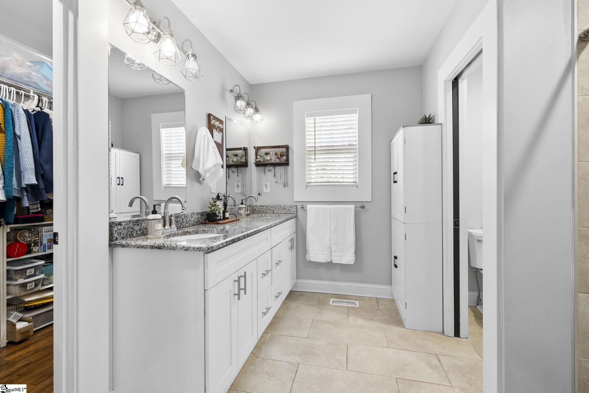 23 Charlotte Street Greenville, SC 29607 - Photo 14 of 34