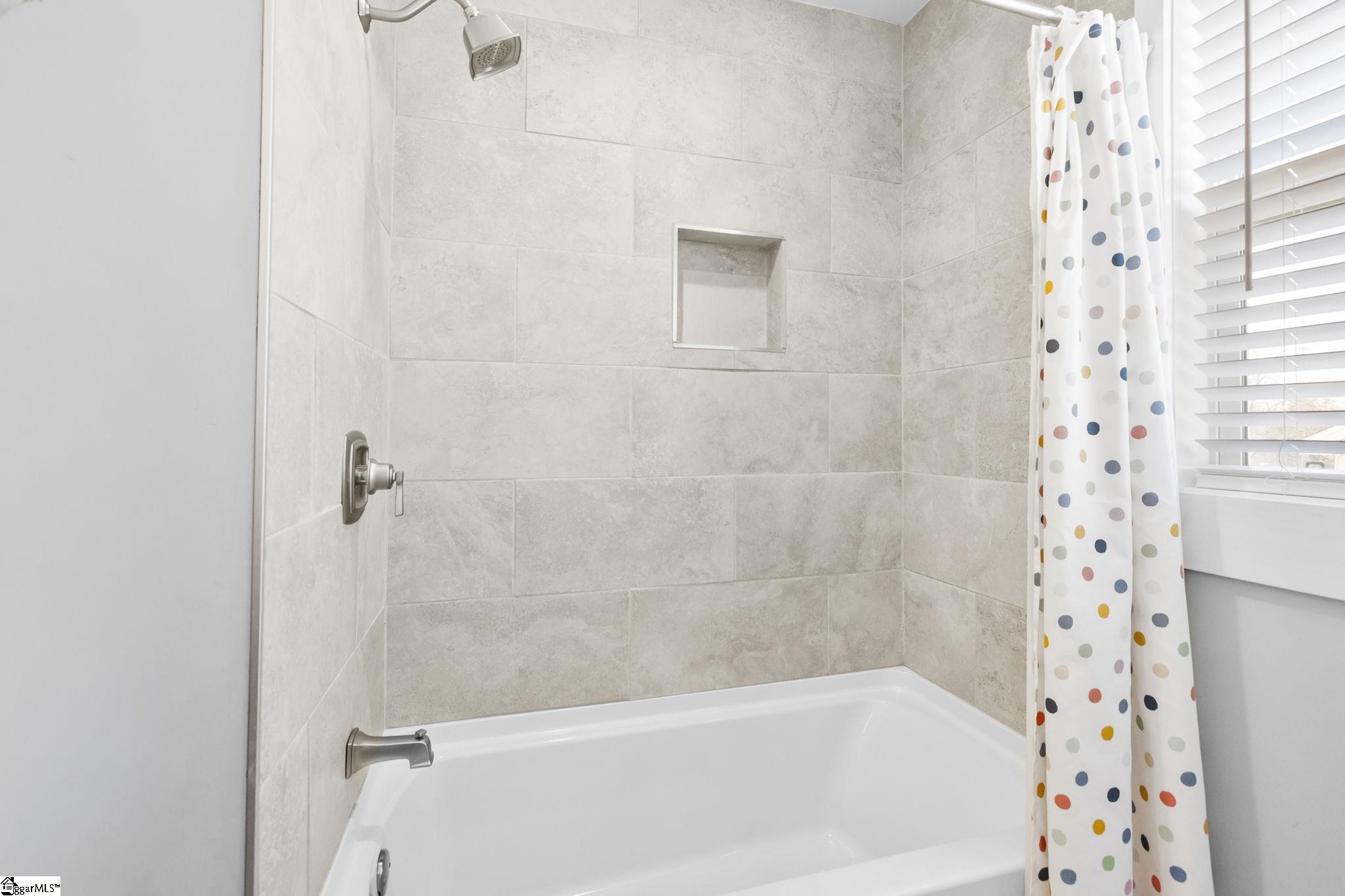 23 Charlotte Street Greenville, SC 29607 - Photo 19 of 34