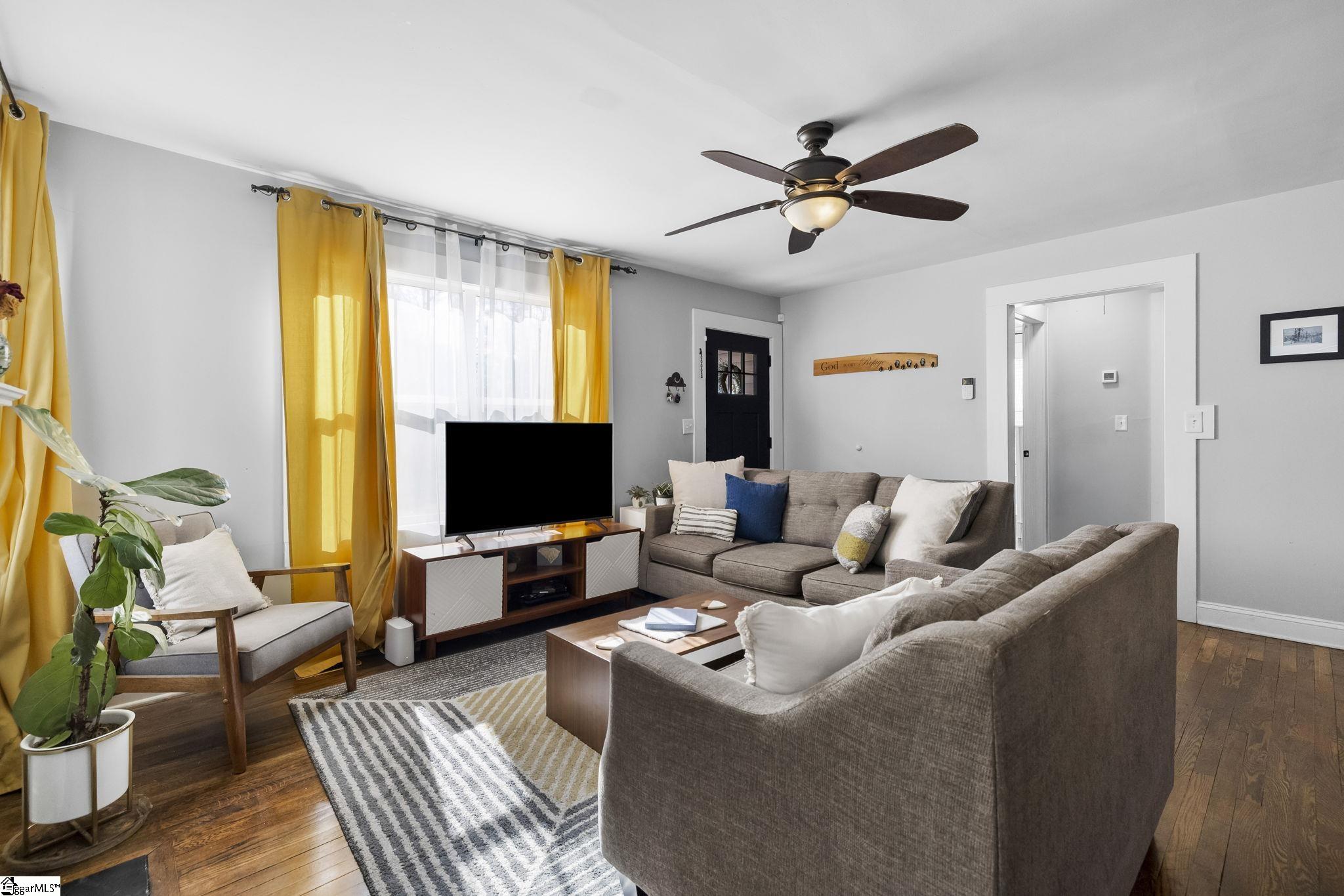 23 Charlotte Street Greenville, SC 29607 - Photo 4 of 34