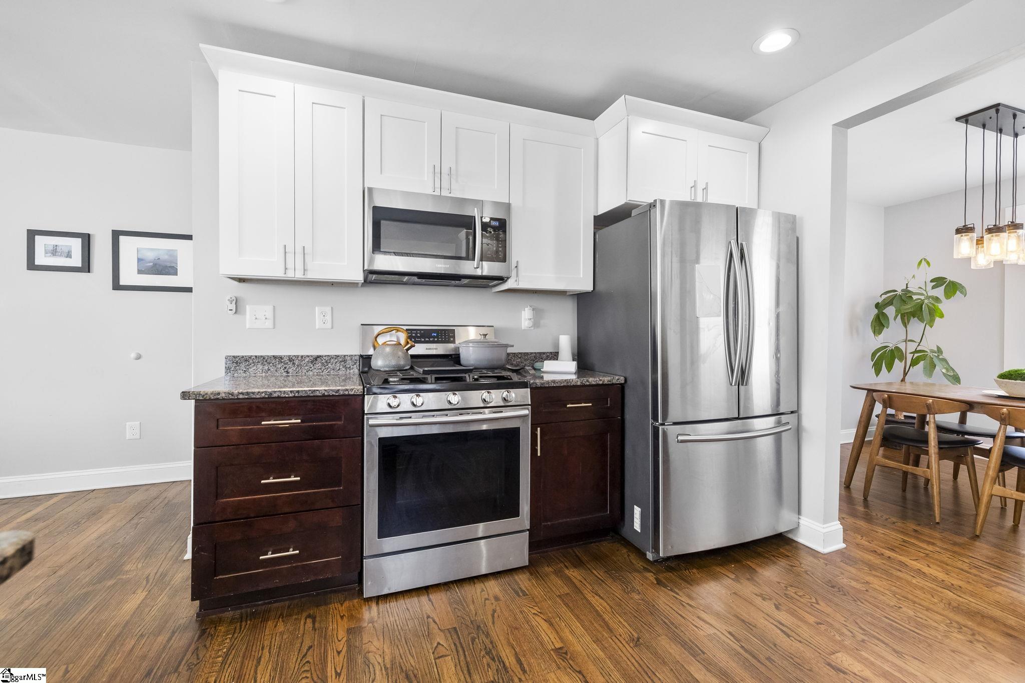 23 Charlotte Street Greenville, SC 29607 - Photo 8 of 34