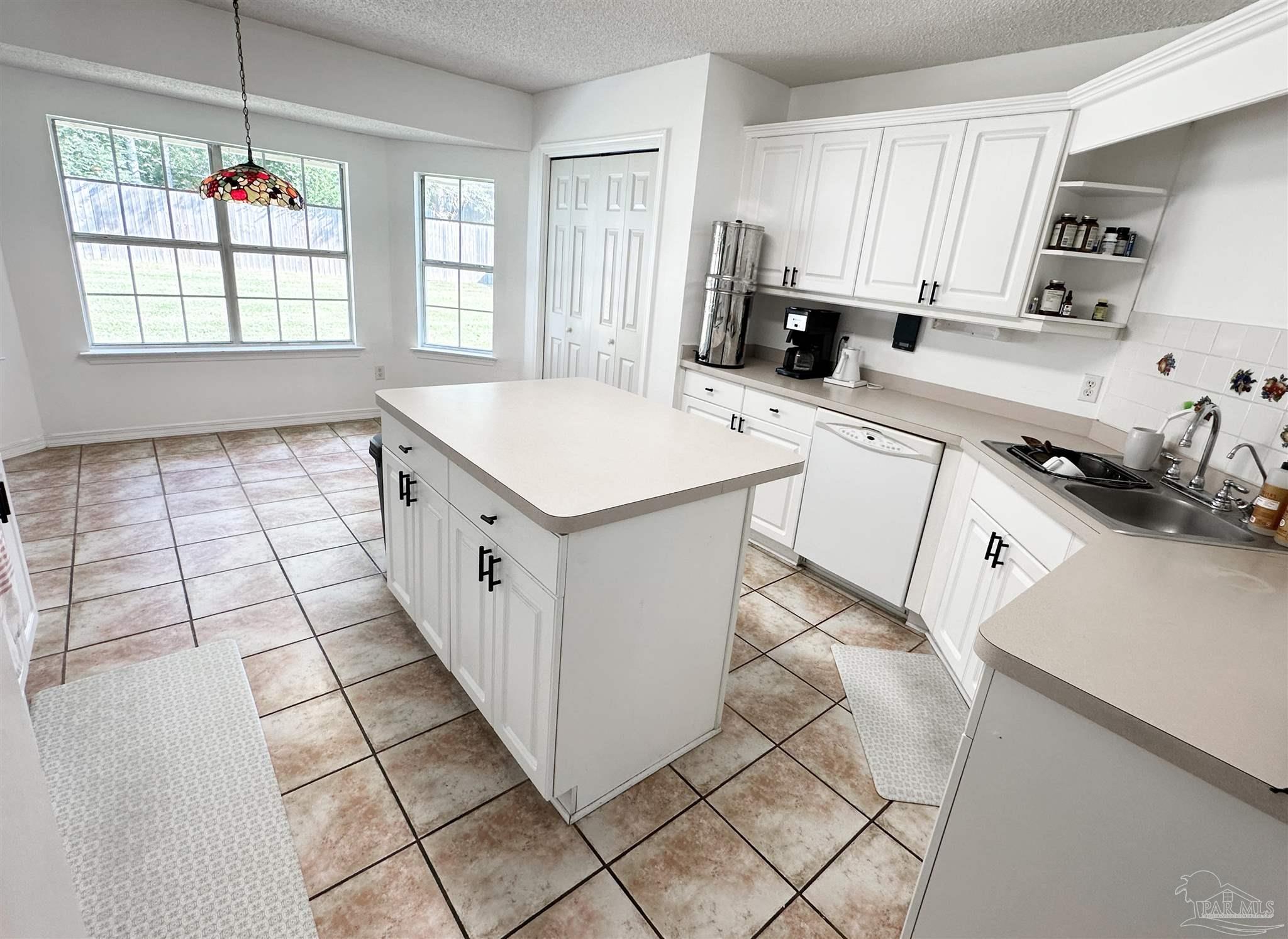 1932 Winners Circle Cantonment, FL 32533 - Photo 6 of 27