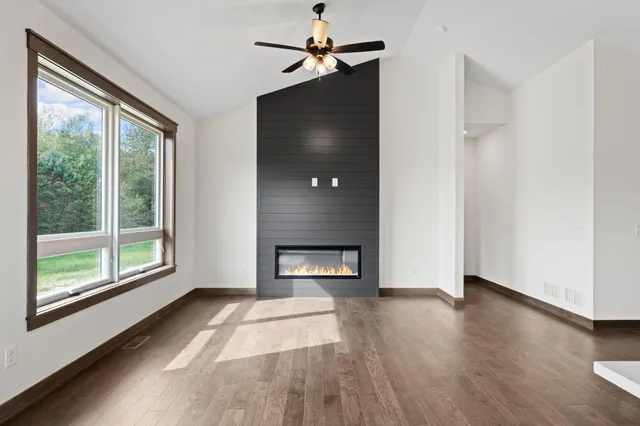 $569,900 | 1456 Otter Way, New Richmond, WI 54017