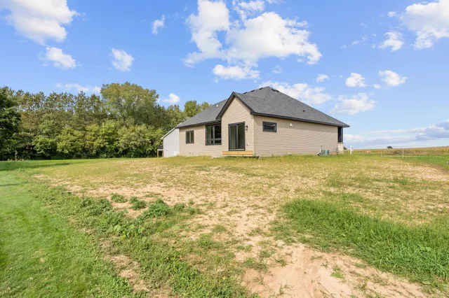 $569,900 | 1456 Otter Way, New Richmond, WI 54017