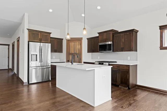 $569,900 | 1456 Otter Way, New Richmond, WI 54017