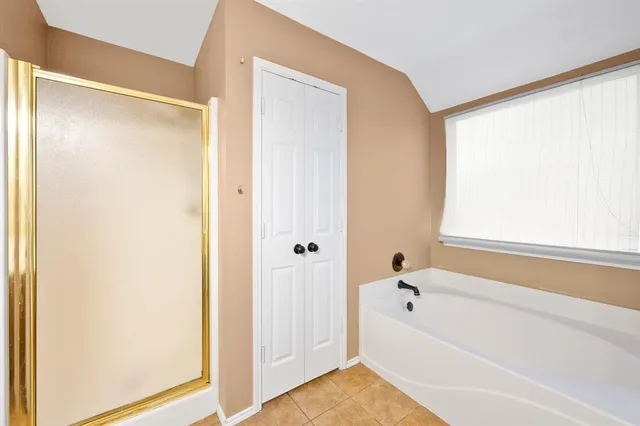 $2,250 | 309 Shane Lane, Burleson, TX 76028