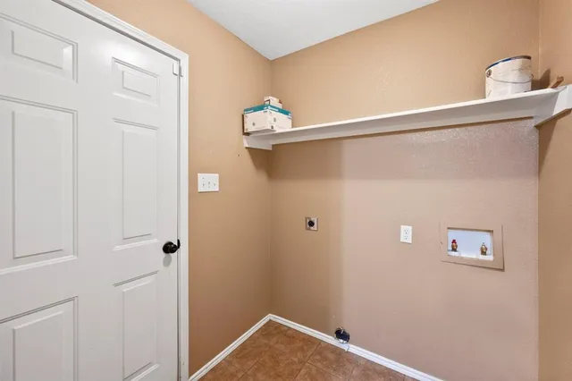 $2,250 | 309 Shane Lane, Burleson, TX 76028