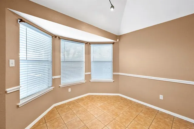 $2,250 | 309 Shane Lane, Burleson, TX 76028