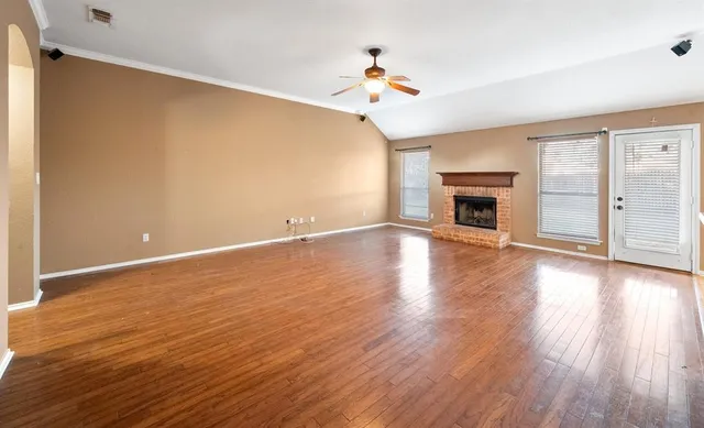 $2,250 | 309 Shane Lane, Burleson, TX 76028