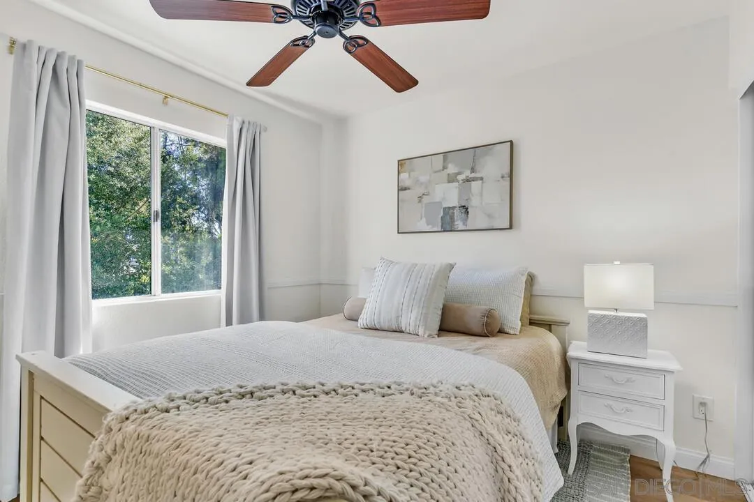 320 Ferrara Way Vista, CA 92083 - Photo 15 of 28