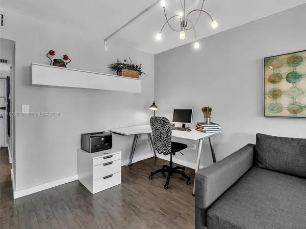 $2,250 | 3375 North Country Club Drive, Unit 208, Aventura, FL 33180