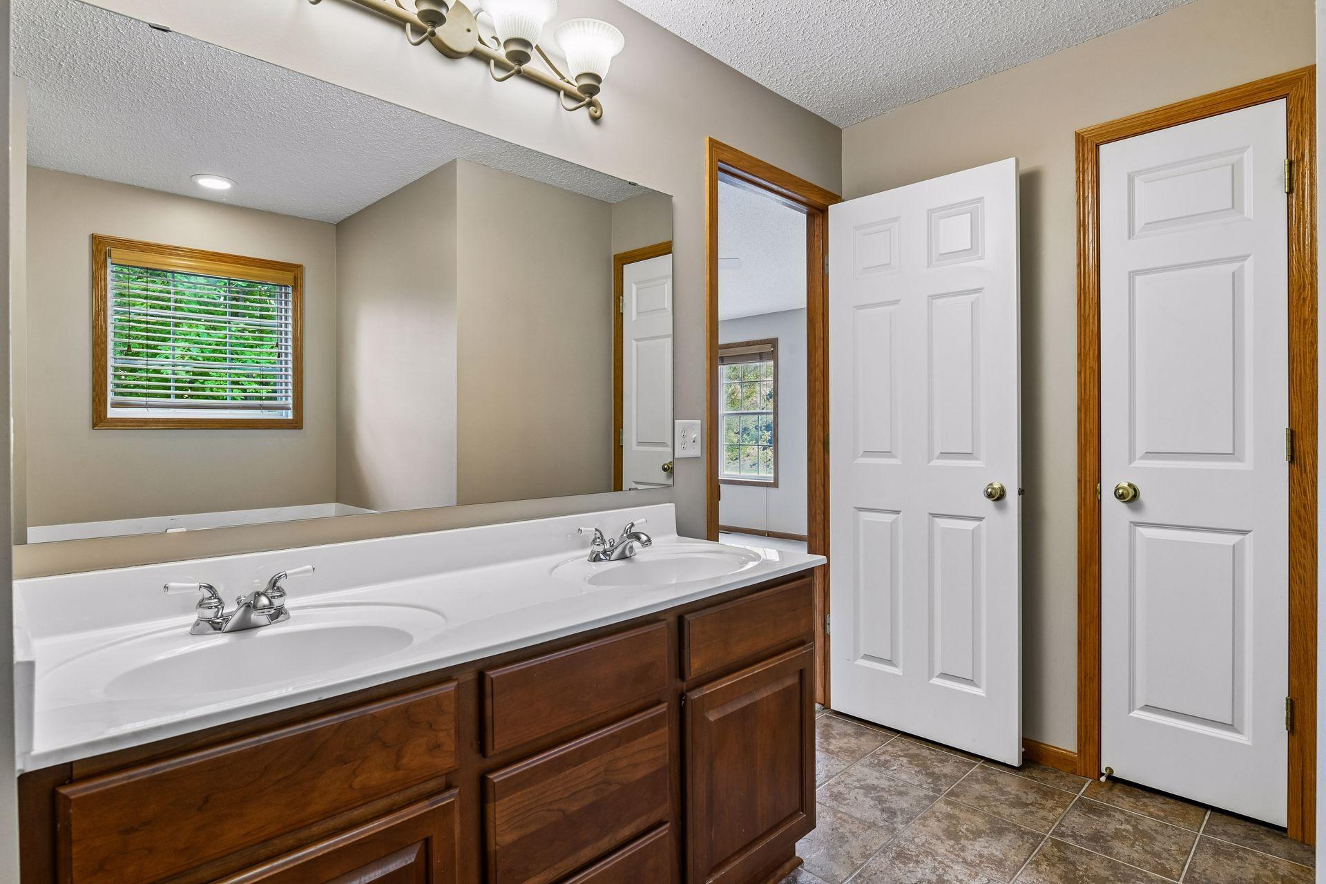 9370 Rath Place Eden Prairie, MN 55347 - Photo 22 of 34 Gallery Image 22