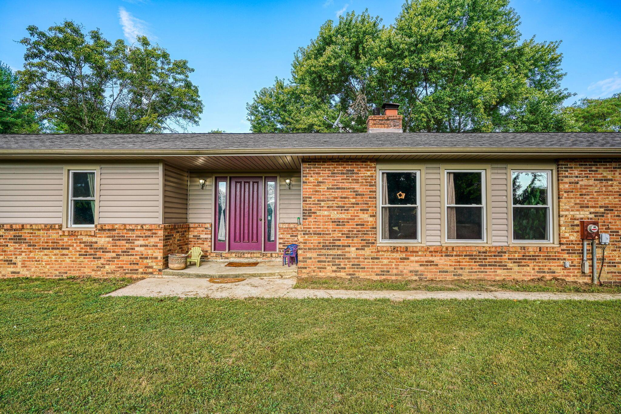 5407 Biggert Road Grove City, OH 43123 - Photo 4 of 35 5407 Biggert Rd (3)