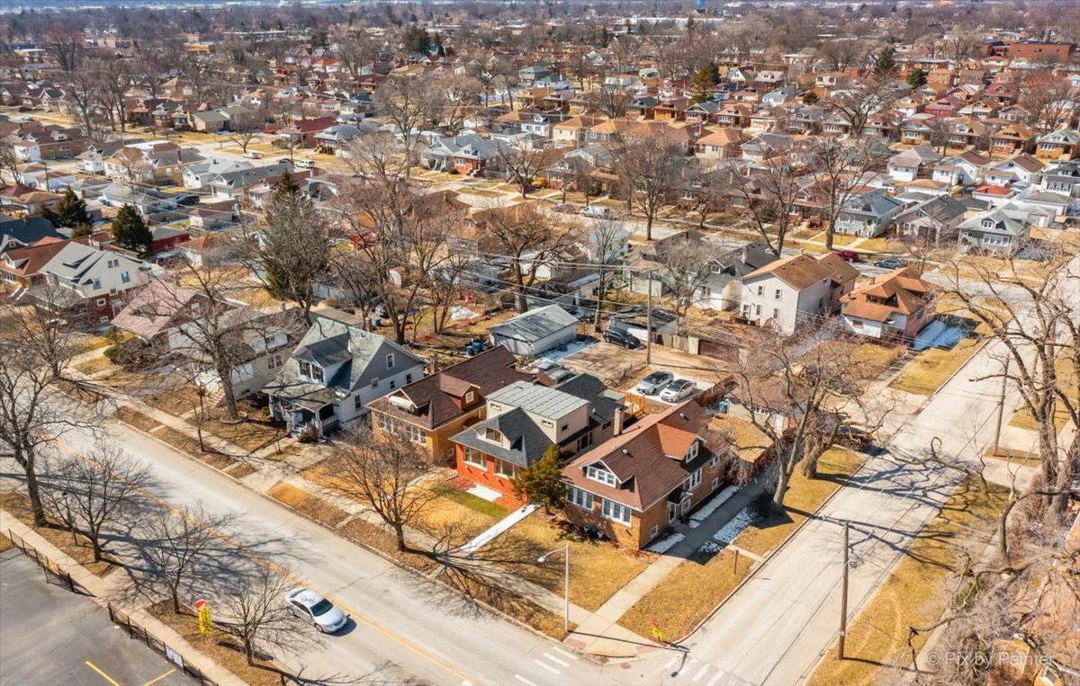 1902 South 9th Avenue Maywood, IL 60153 - Photo 44 of 51 an aerial view of residential houses with outdoor space