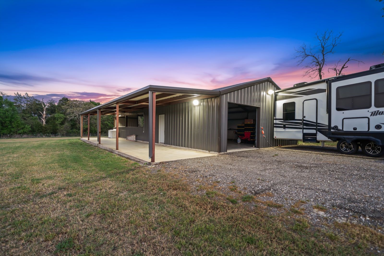 186 Fcr 941 Teague, TX 75860 - Photo 11 of 34 a view of a house with a backyard