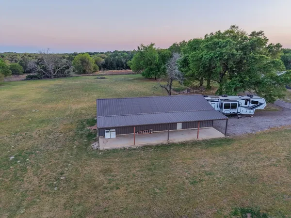 $649,900 | 186 Fcr 941, Teague, TX 75860