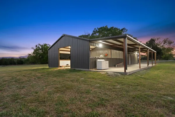 $649,900 | 186 Fcr 941, Teague, TX 75860