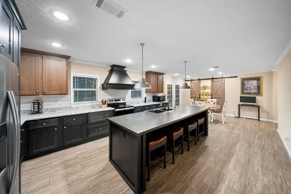 $649,900 | 186 Fcr 941, Teague, TX 75860