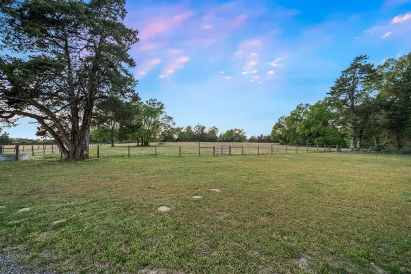 $649,900 | 186 Fcr 941, Teague, TX 75860