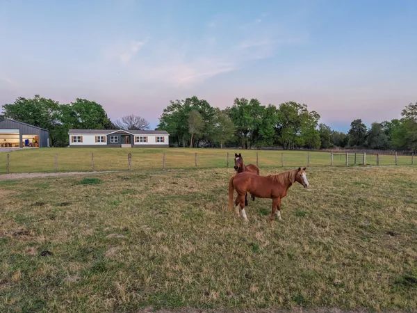 $649,900 | 186 Fcr 941, Teague, TX 75860