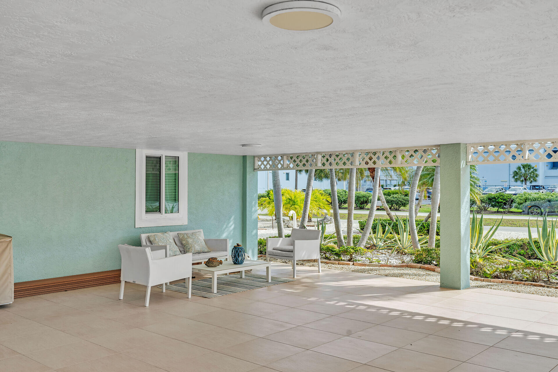 341 Sombrero Beach Road Marathon, FL 33050 - Photo 13 of 47 tour-359137-47