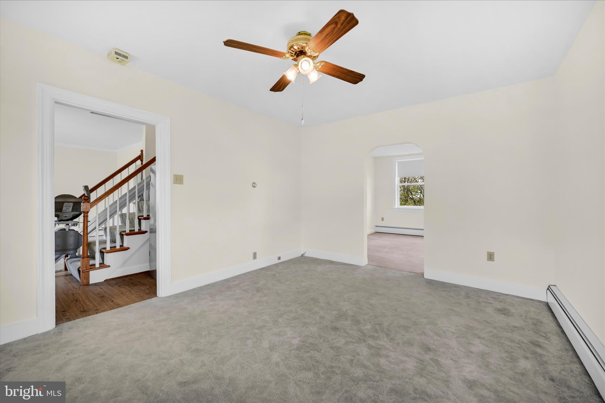 141 Harristown Road Paradise, PA 17562 - Photo 12 of 41 Living Area