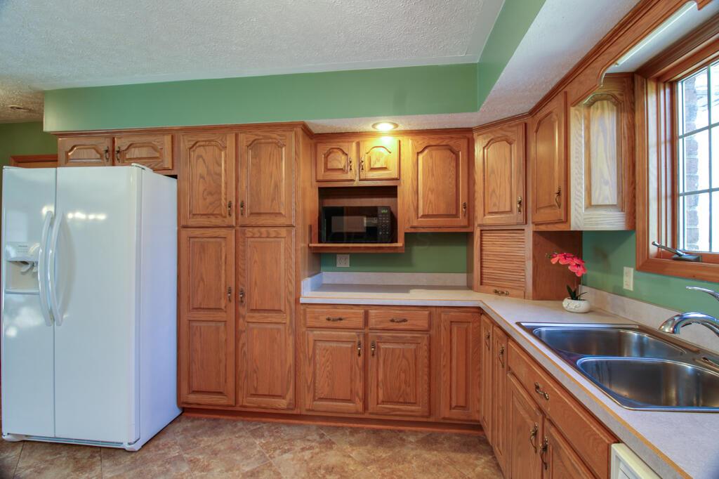 225 Buckeye Road Galion, OH 44833 - Photo 11 of 37 Gallery Image 11