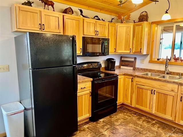 8066 Peltonen Road Hurley, WI 54534 - Photo 8 of 31 Gallery Image 8