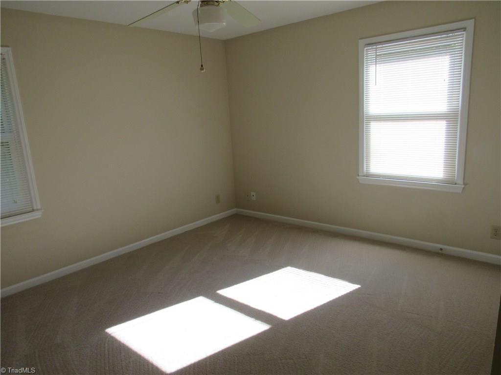 3609 Hunting Ridge Drive High Point, NC 27265 - Photo 13 of 29 Gallery Image 13