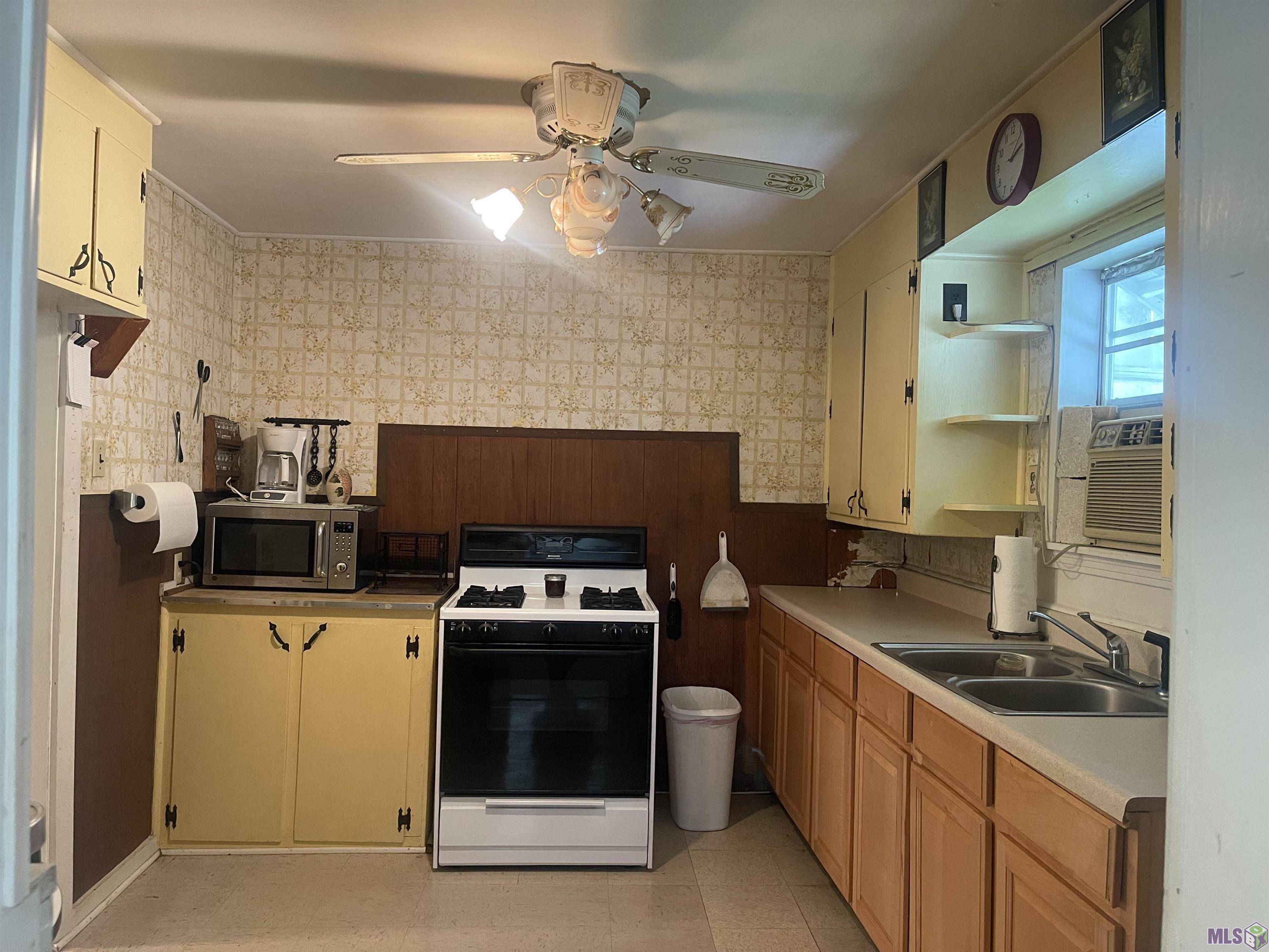 5555 Rolling Acres Drive Baker, LA 70714 - Photo 12 of 21