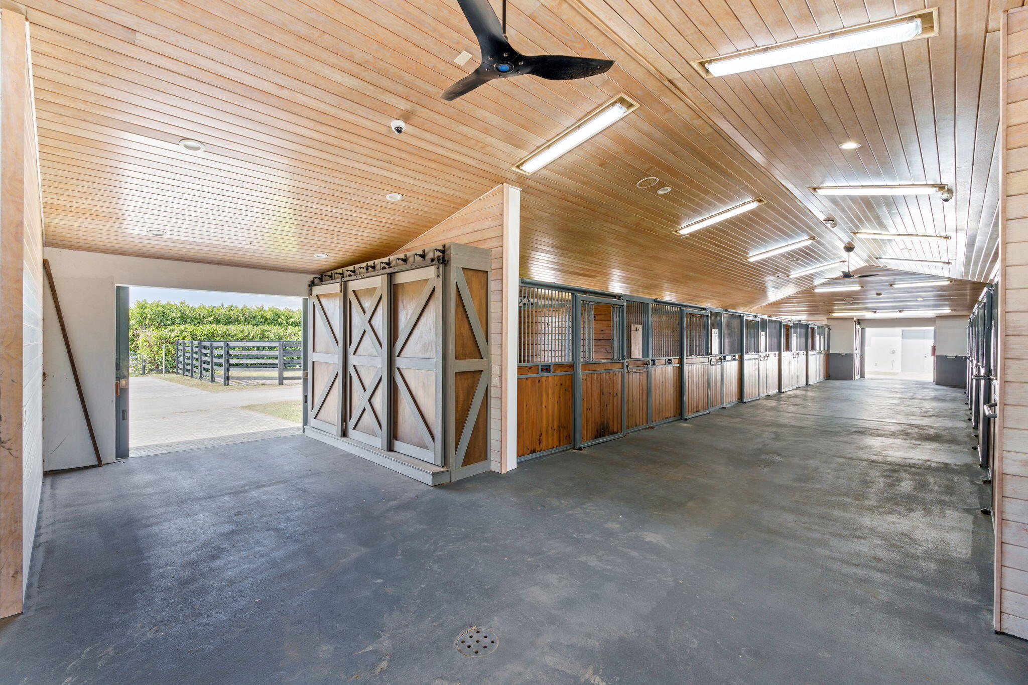 13155 Southfields Road Wellington, FL 33414 - Photo 4 of 70 47-web-or-mls-A7408886