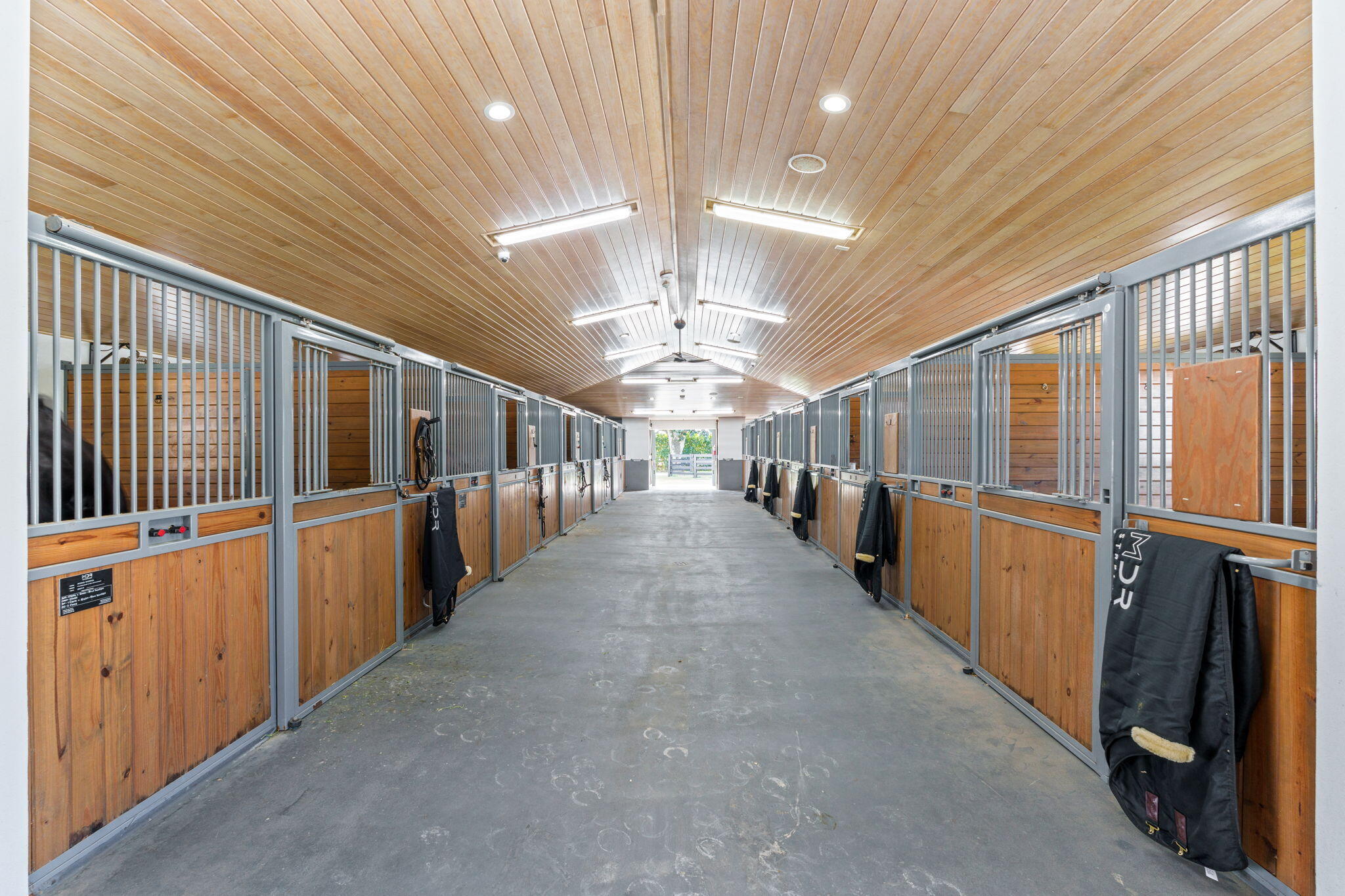 13155 Southfields Road Wellington, FL 33414 - Photo 7 of 70 46-web-or-mls-A7408883